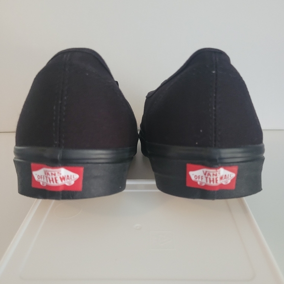 Vans black Shoes Sneakers  No 72136 Size 12 US Free Shoe bag enclosed - Picture 2 of 9